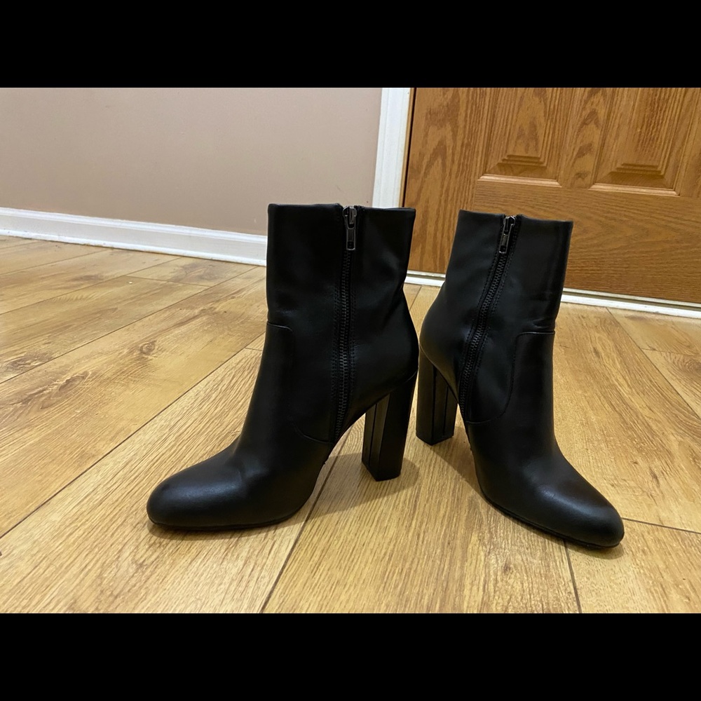 Steve Madden Editor Leather Boot